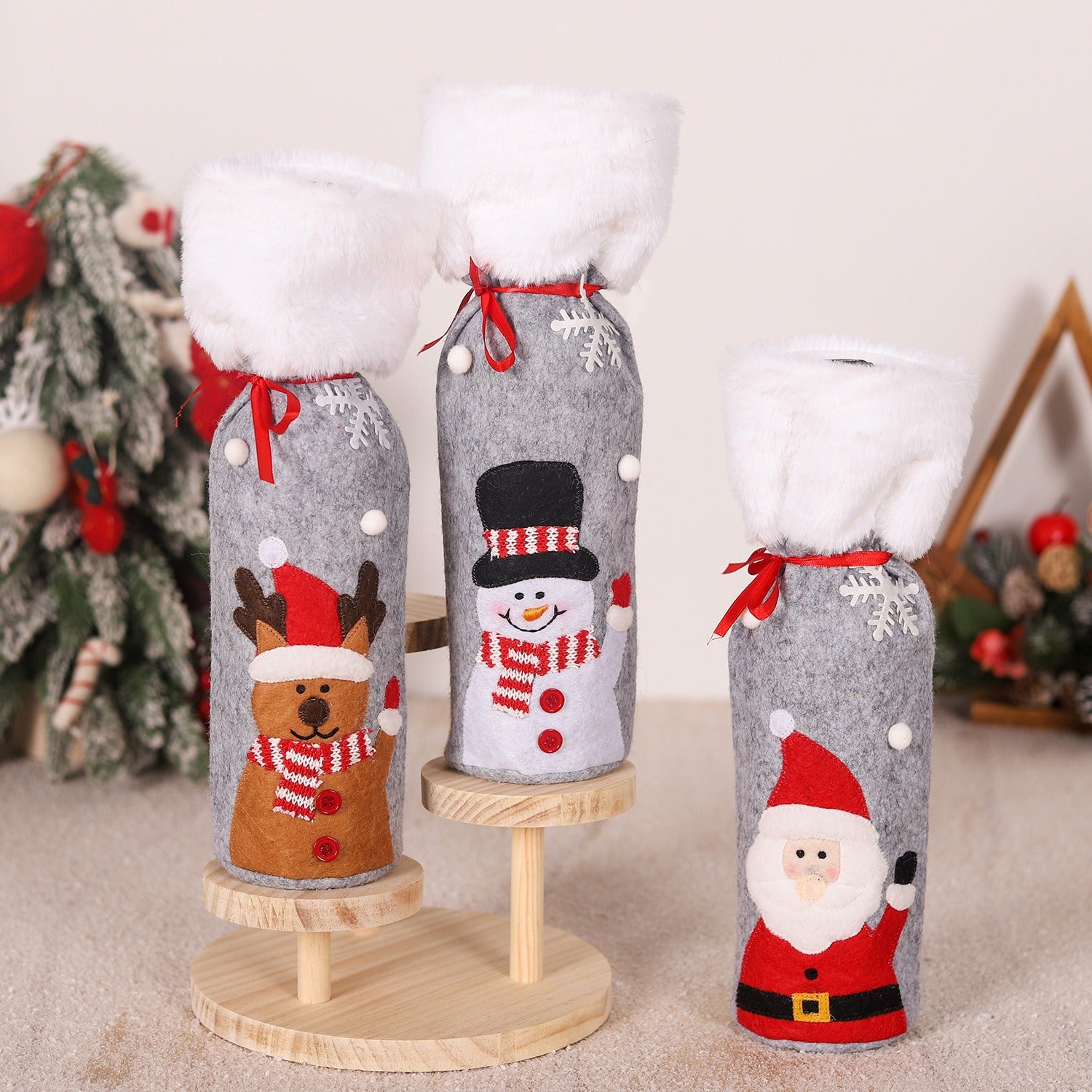 Christmas decorations snowmen red wine bags belts elderly stickers Christmas wine bottle covers