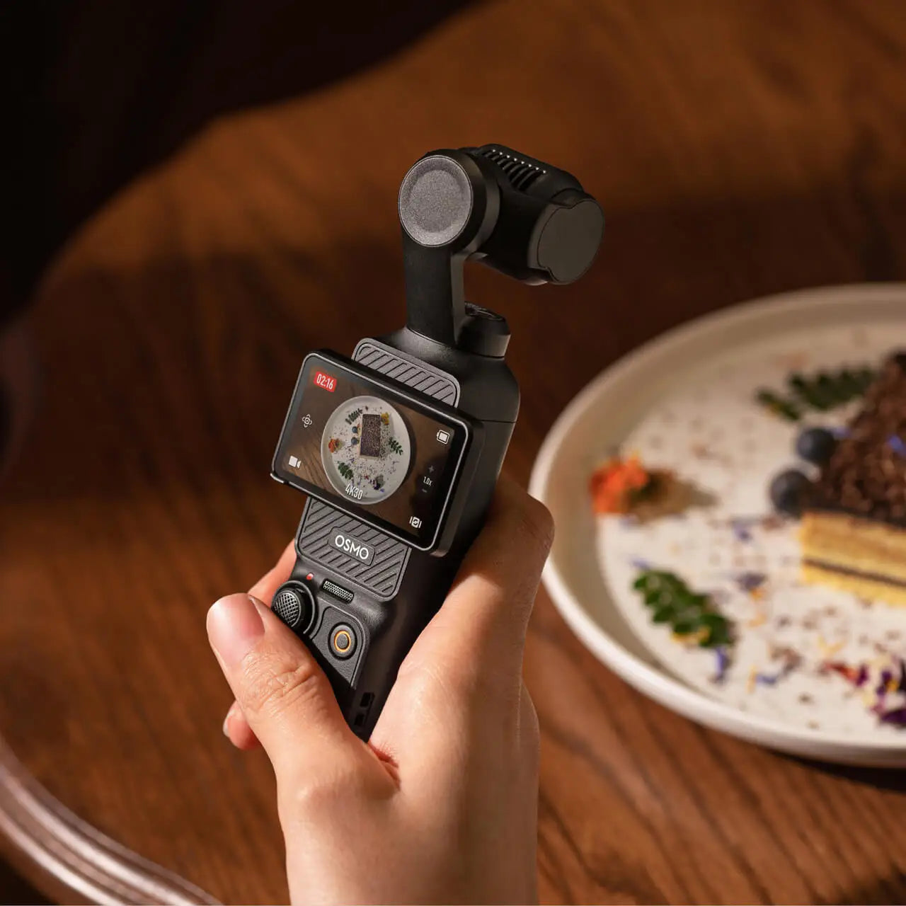 DJI Osmo Pocket 3 Creator Combo 1-Inch CMOS &4K/120fps 3-Axis Gimbal Mechanical Stabilization Full-Pixel Fast Focusing In stock