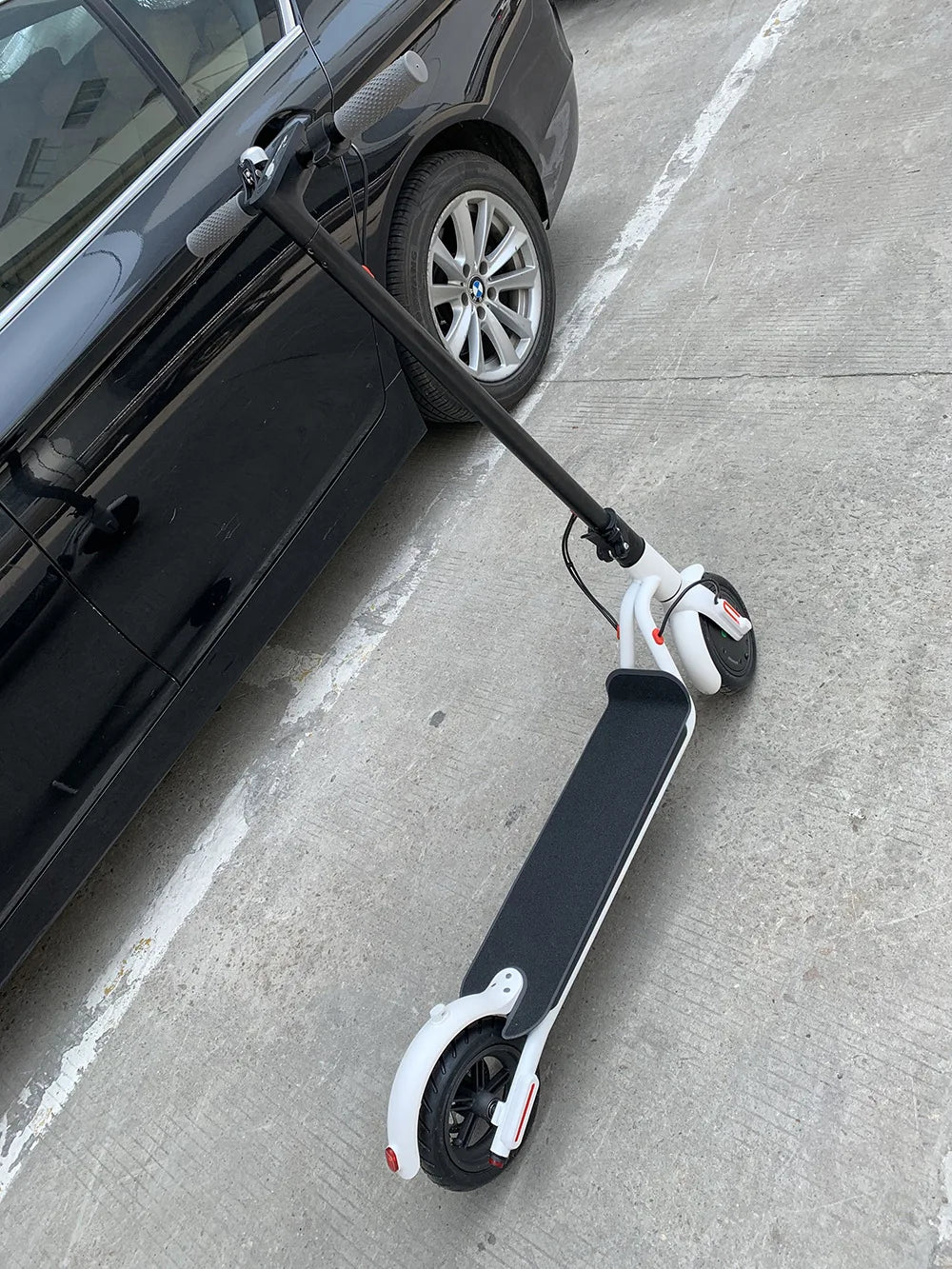 Adult 8.5 Inch Aluminum Alloy Electric Scooter Can Be Folded 2 Wheel Scooter On Behalf Of Driving Electric Scooter