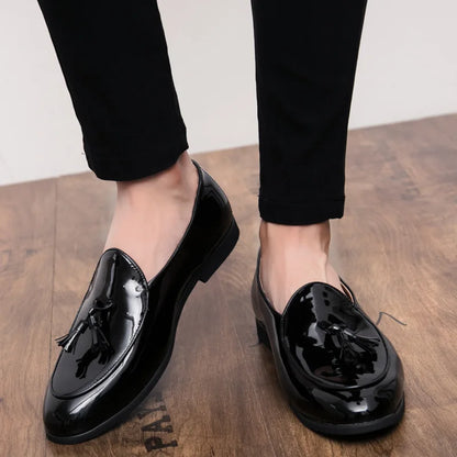 Handmade Fashion Tassel Loafers Black Bottom Leather Gentleman Fashion Stress Shoes Men Business Driving Shoes