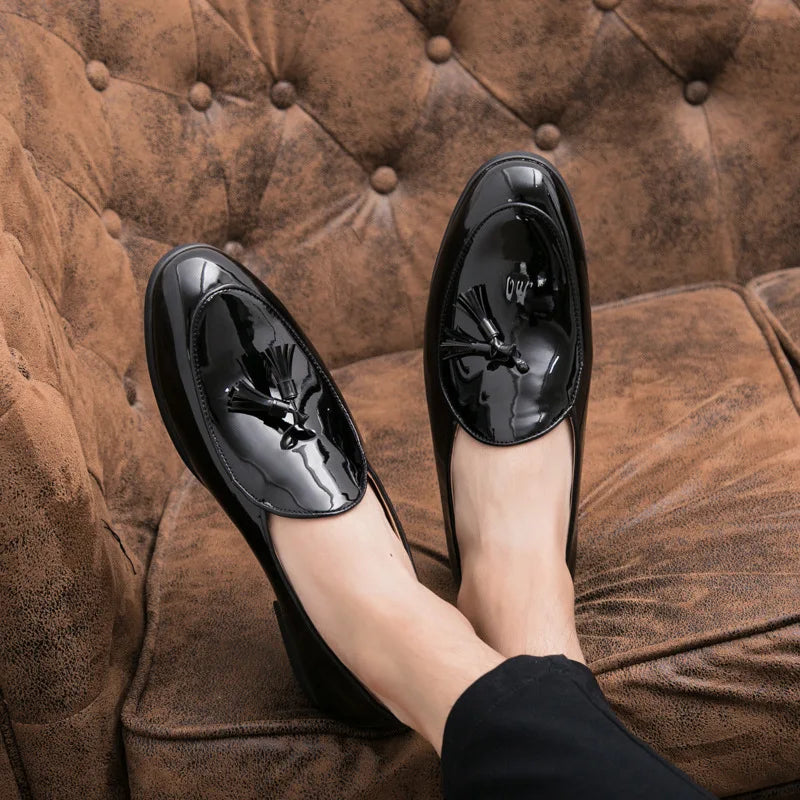 Handmade Fashion Tassel Loafers Black Bottom Leather Gentleman Fashion Stress Shoes Men Business Driving Shoes