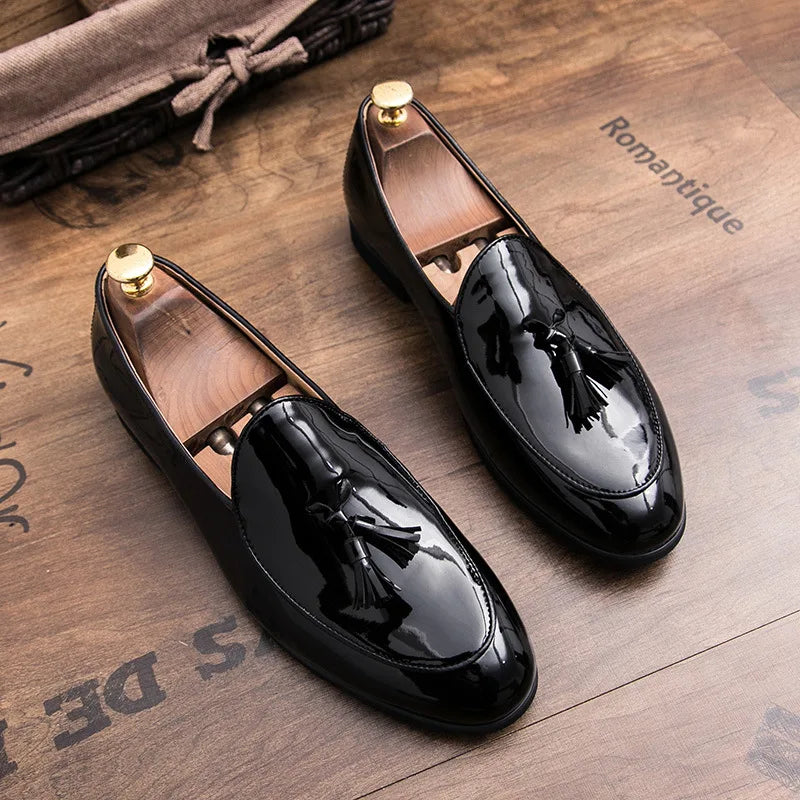 Handmade Fashion Tassel Loafers Black Bottom Leather Gentleman Fashion Stress Shoes Men Business Driving Shoes