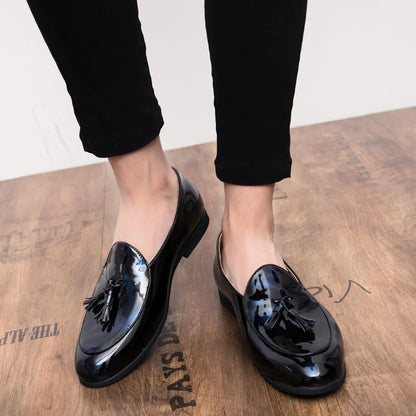 Handmade Fashion Tassel Loafers Black Bottom Leather Gentleman Fashion Stress Shoes Men Business Driving Shoes