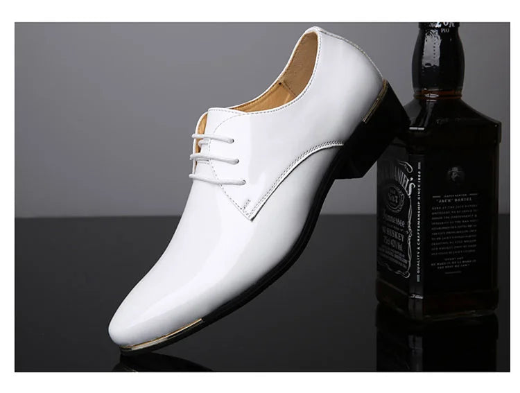 2023 Classic Men Luxury Business Shoes Derby Gentleman Honorable Oxford Mens Red White Men Party Shoes for Men Dress Shoes