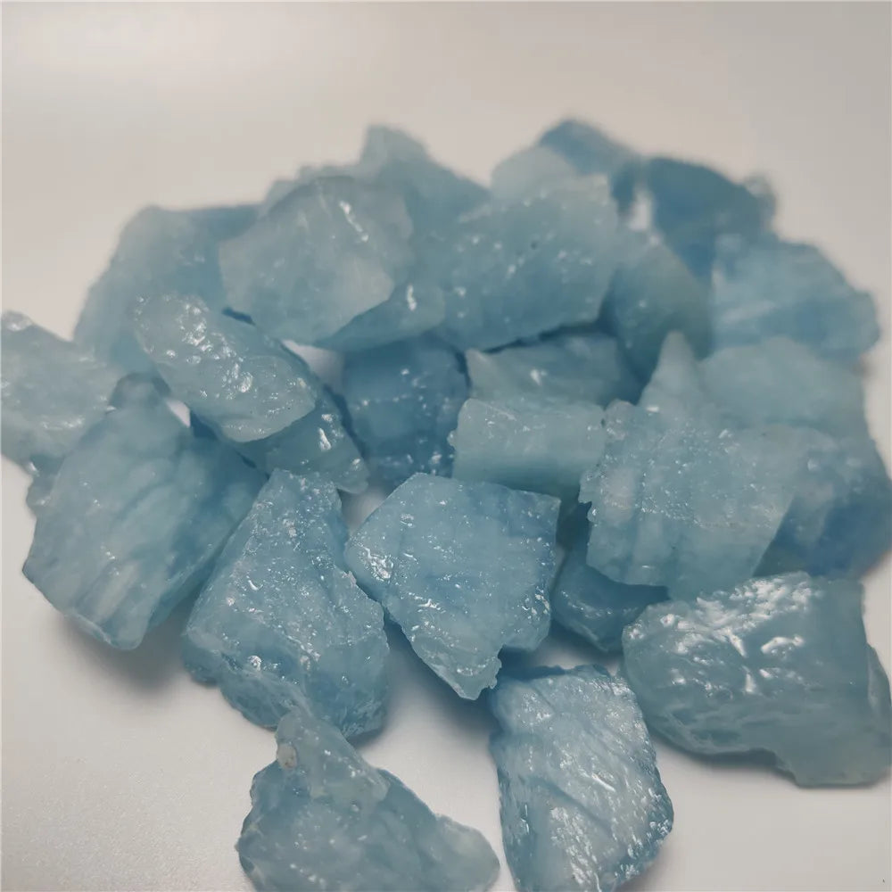 Natural Decor Aquamarine Quartz Beryl Gemstone Crystal Stone Mineral Specimen Hand-carved Materials for Jewellery Making