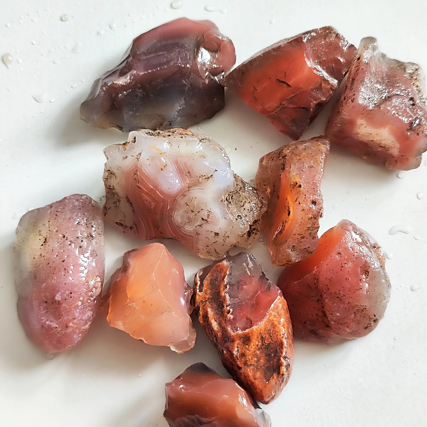 Natural Treasure Southern Red Agate Raw Carnelian Diffuser Oil Raw Stone Crystals Healing Specimen Home Garden Decoration Stone