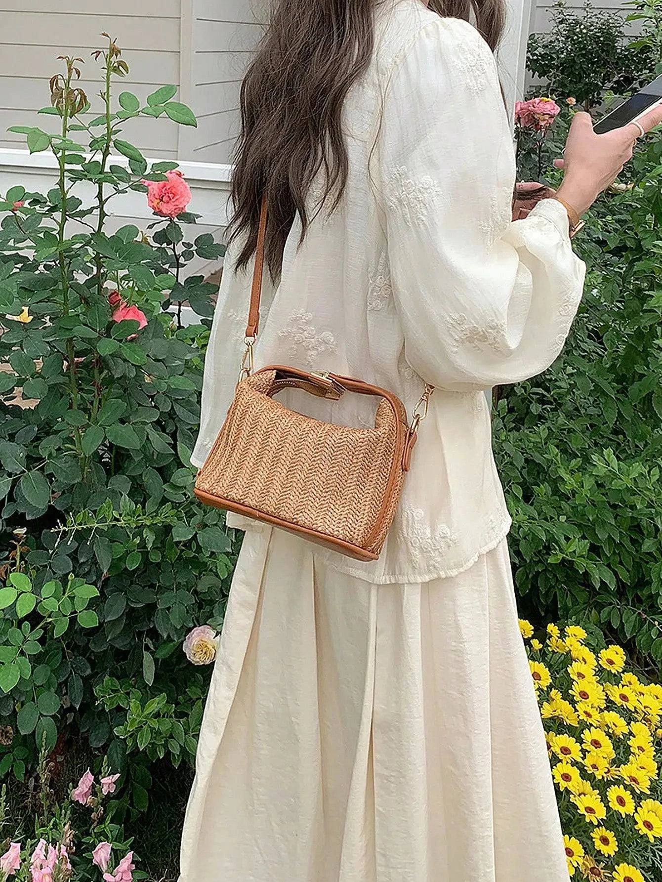 2024 Summer New Grass Weaving Small Bag Casual Women's Bag Handheld One Shoulder Crossbody Bag