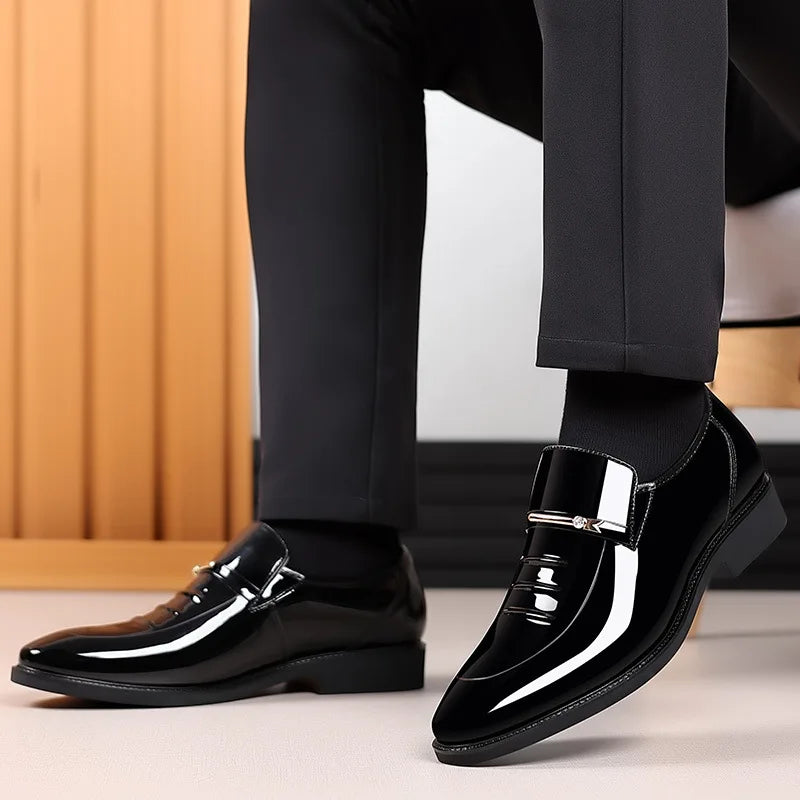 Patent Leather Shoes for Men Business Shoes Casual Point Toe Slip on Loafers for Men Luxury Party Wedding Plus Size Shoes2023