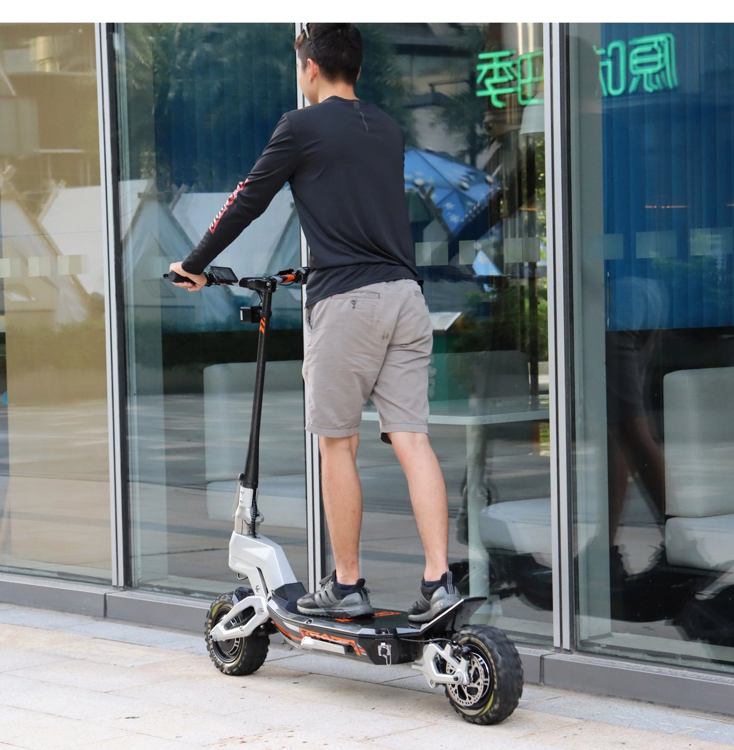 TITAONE-X Carbon Fiber Escooter with App 4000w dual motor 11inch Fat Tire Fast Speed Electric Scooter