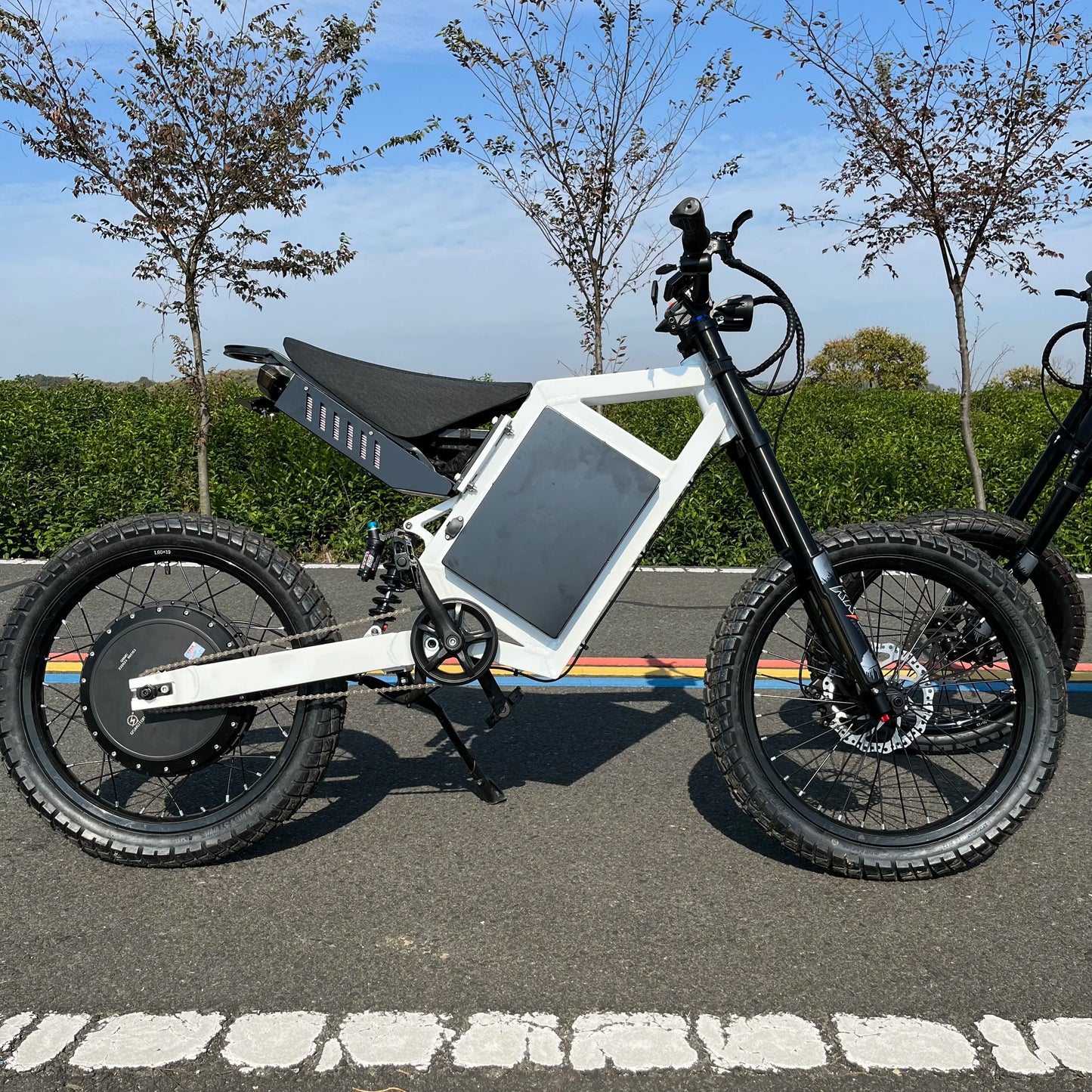 2023 New Bomber Electric Bike 5000W 6000W 72v Ebike Electric Mountain Bike Dirt Bike Electric Motorcycle