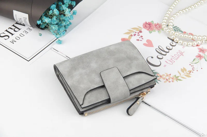 2024 Leather Women Wallet Hasp Small and Slim Coin Pocket Purse Women Wallets Cards Holders Luxury Brand Wallets Designer Purse