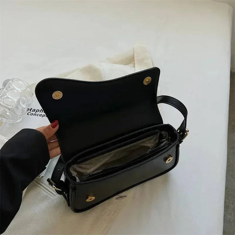 Vintage Leather Crossbody Bags for Women 2024 Designer Female Small Flap Shoulder Underarm Bag Armpit Handbags and Purses