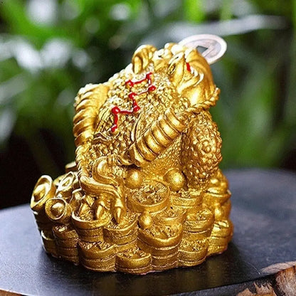 Handcrafted Resin Feng Shui Money Frog (Three Legged Wealth Toad) Statue Amulet