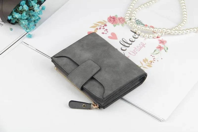 2024 Leather Women Wallet Hasp Small and Slim Coin Pocket Purse Women Wallets Cards Holders Luxury Brand Wallets Designer Purse