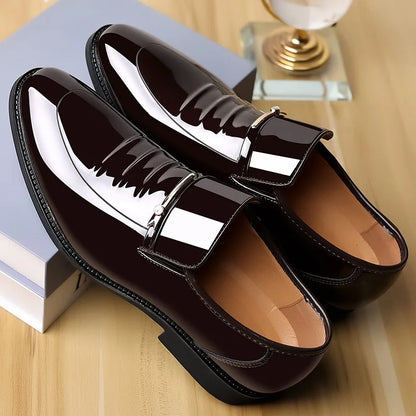 Patent Leather Shoes for Men Business Shoes Casual Point Toe Slip on Loafers for Men Luxury Party Wedding Plus Size Shoes2023