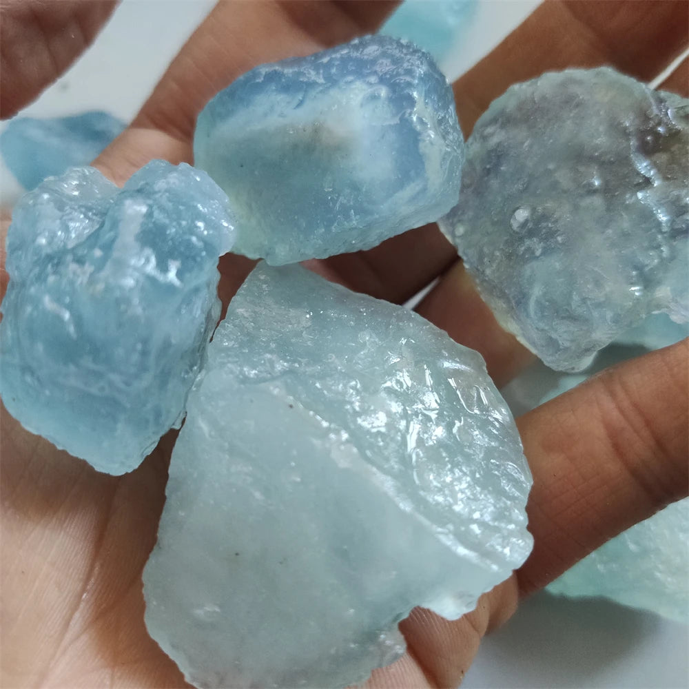 Natural Decor Aquamarine Quartz Beryl Gemstone Crystal Stone Mineral Specimen Hand-carved Materials for Jewellery Making