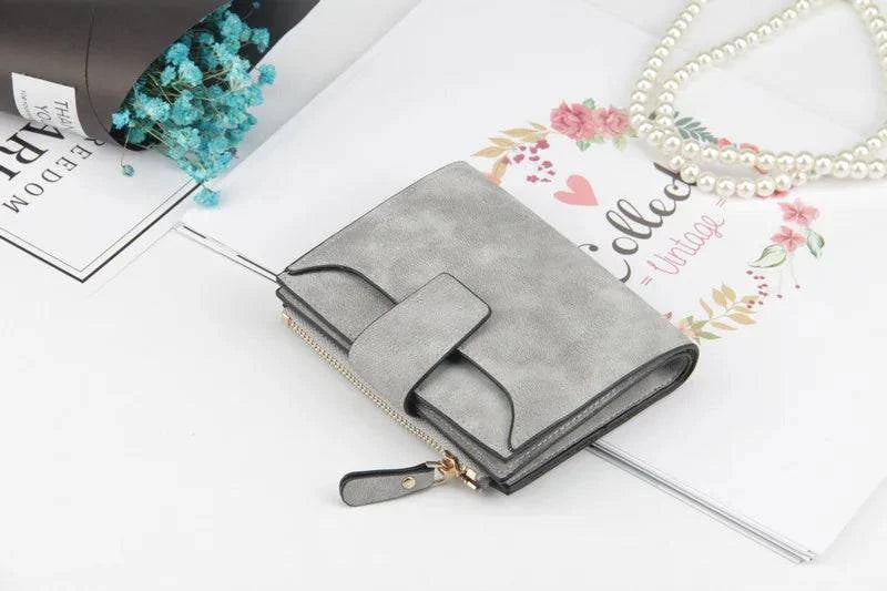 2024 Leather Women Wallet Hasp Small and Slim Coin Pocket Purse Women Wallets Cards Holders Luxury Brand Wallets Designer Purse