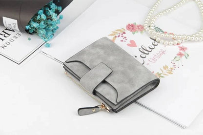 2024 Leather Women Wallet Hasp Small and Slim Coin Pocket Purse Women Wallets Cards Holders Luxury Brand Wallets Designer Purse