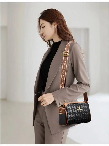 Women's Small Bag 2024 Autumn New Trendy and Versatile Middle Aged Mom's Bag Soft Leather Texture One Shoulder Crossbody Bag