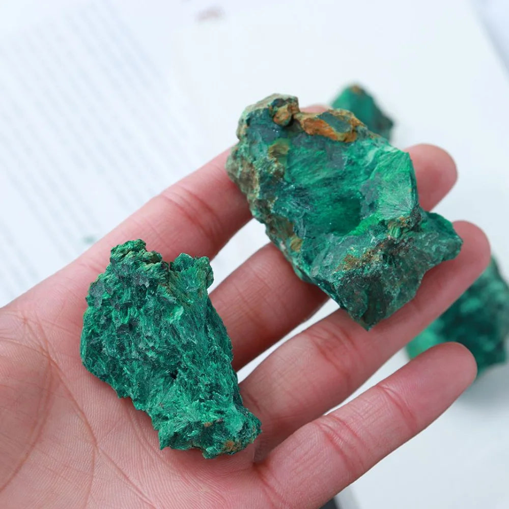 Natural Green Malachite Raw Stone Rough Crystal Clastic Rock Cube Collectible Gravel Minerals Specimen Home Garden