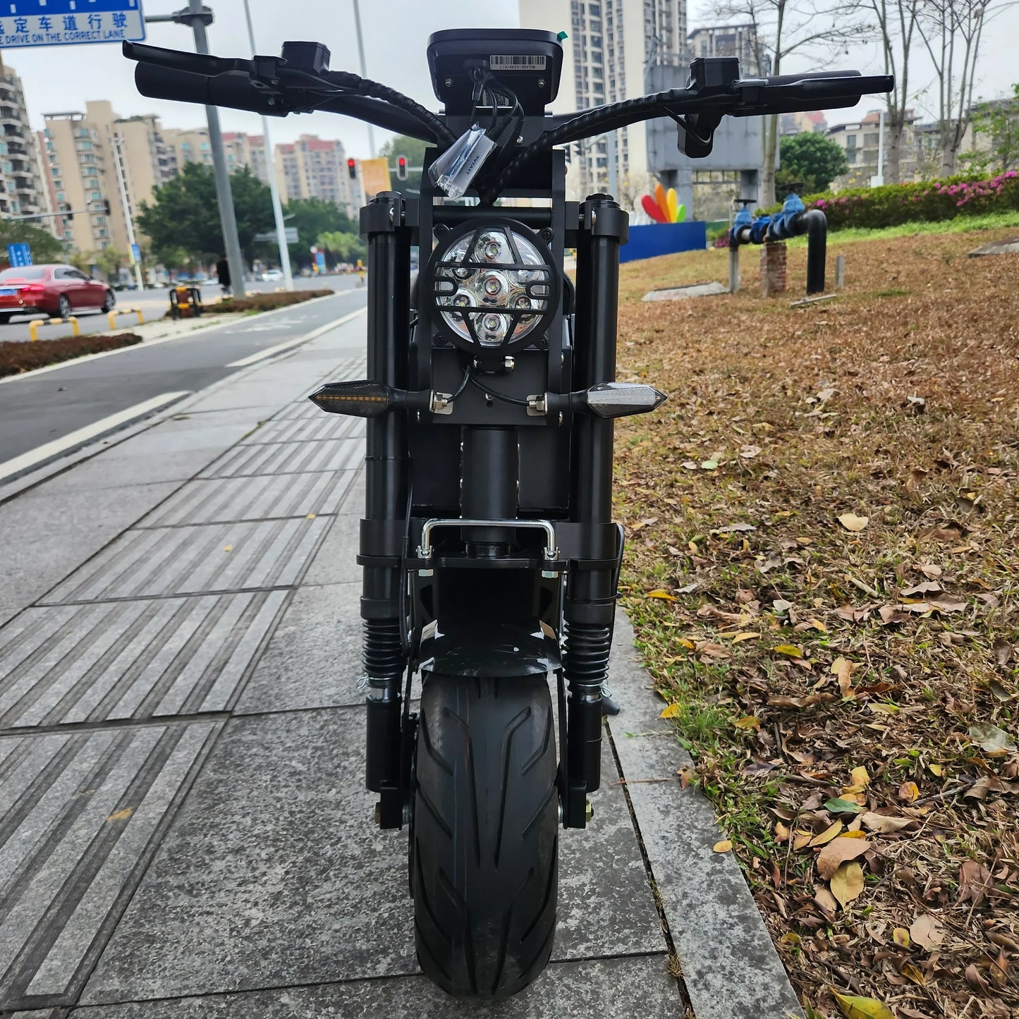 72V Electric Hyper Scooter Motorcycle 10000 Watt Bike Fast Fat Wheele 5000W 52V 50MPH 120 KMH Off Road Mopeds Escooter for Adult