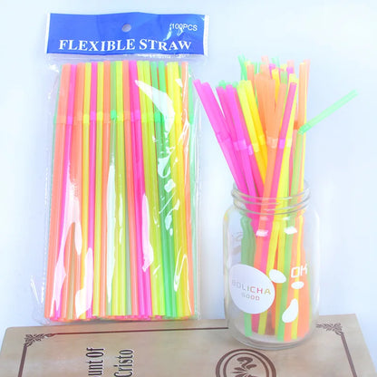 100pcs Colorful Drinking Disposable Straws Bar Party Wedding Kitchen Beverage Straw Durable Disposable Curved Modelling Straws