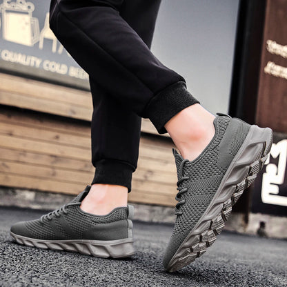 Hot Sale Light Man Running Shoes Comfortable Breathable Men's Sneaker Casual Antiskid and Wear-resistant Jogging Men Sport Shoes